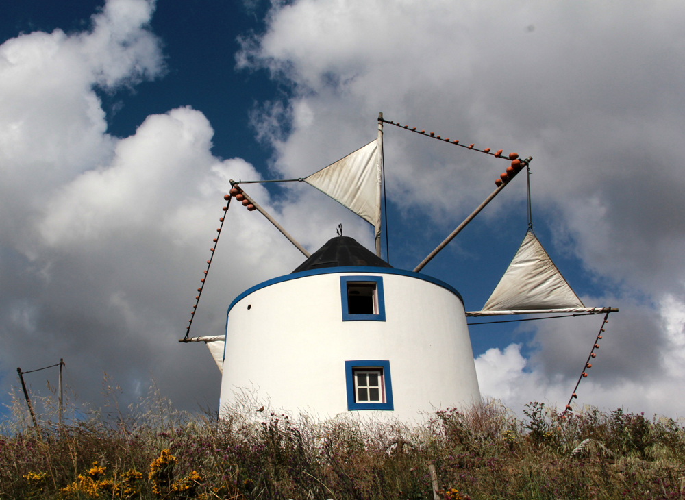 Moinho de vento, Em Óbidos, Portugal 2013 Agradeço ao sobri…